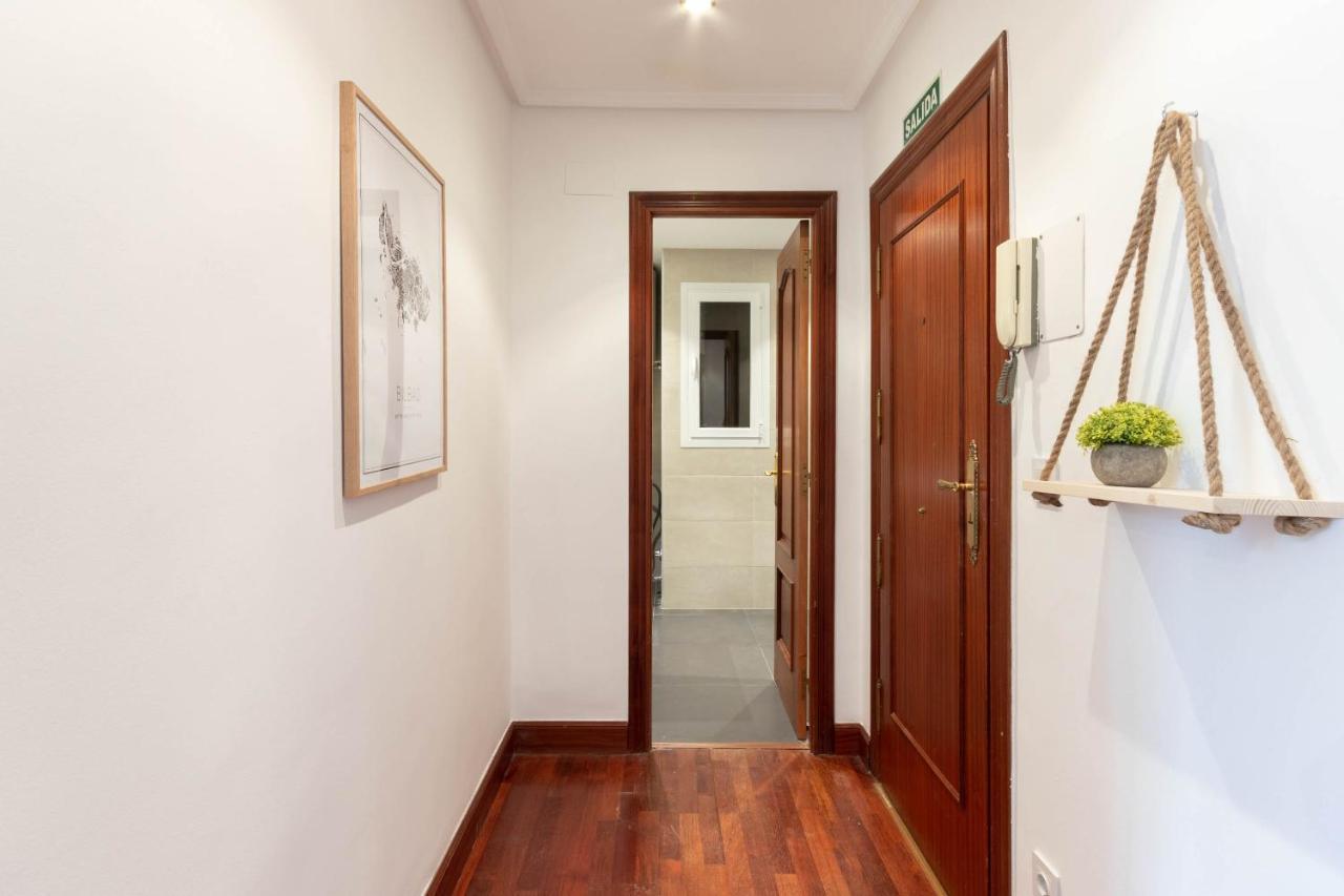Apartamento Con Vistas Al Estadio San Mames Bilbao Exterior photo
