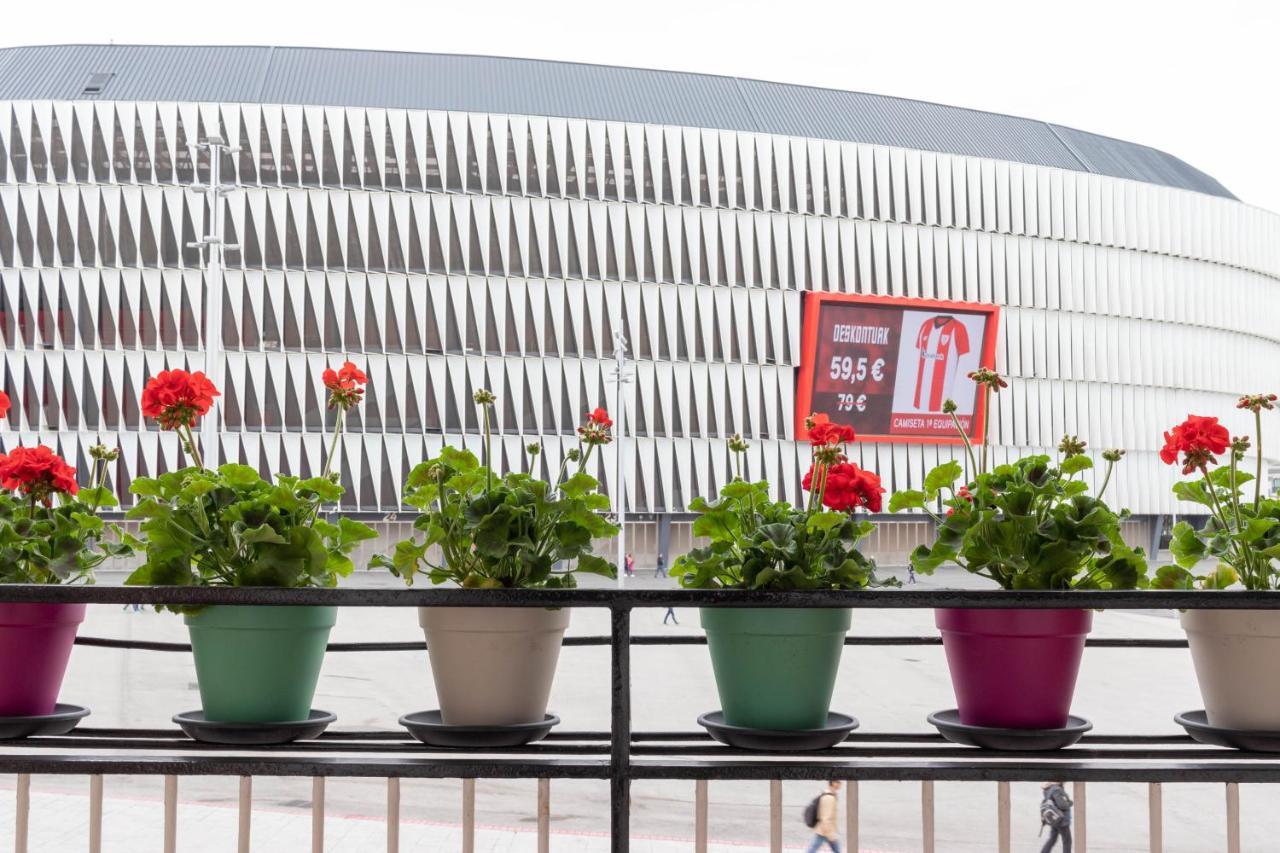 Apartamento Con Vistas Al Estadio San Mames Bilbao Exterior photo