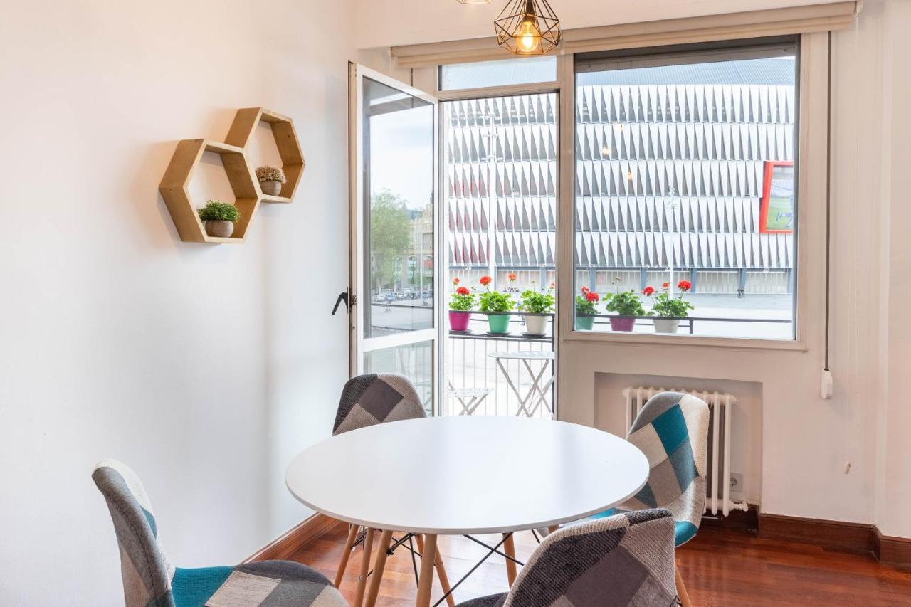 Apartamento Con Vistas Al Estadio San Mames Bilbao Exterior photo