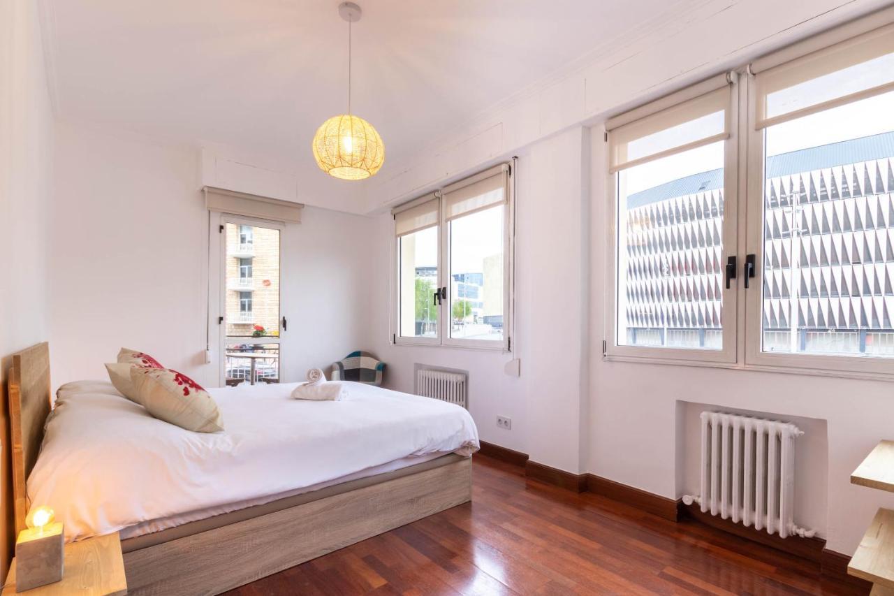 Apartamento Con Vistas Al Estadio San Mames Bilbao Exterior photo