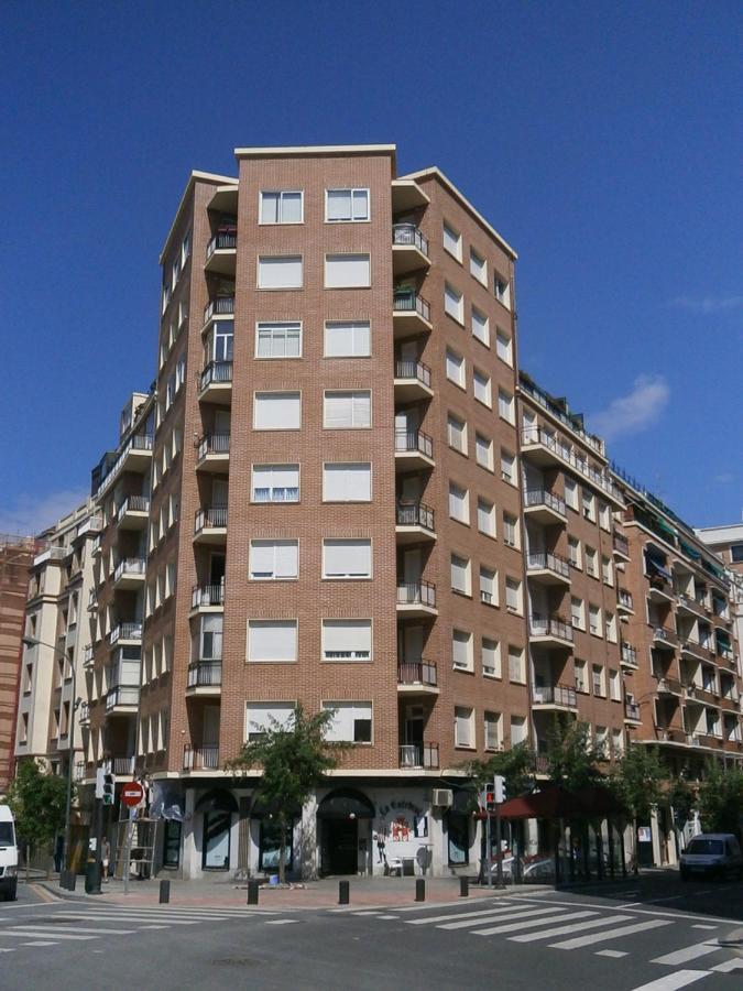 Apartamento Con Vistas Al Estadio San Mames Bilbao Exterior photo